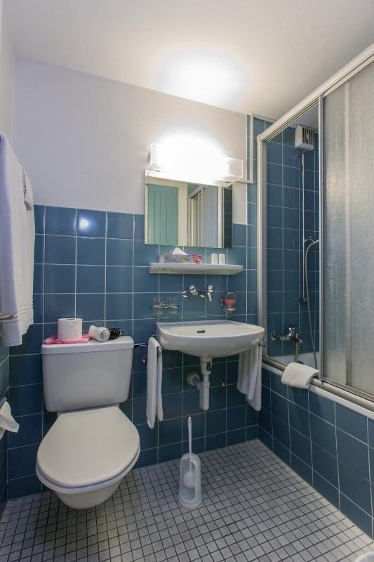 Economy Double or Twin Room image 2