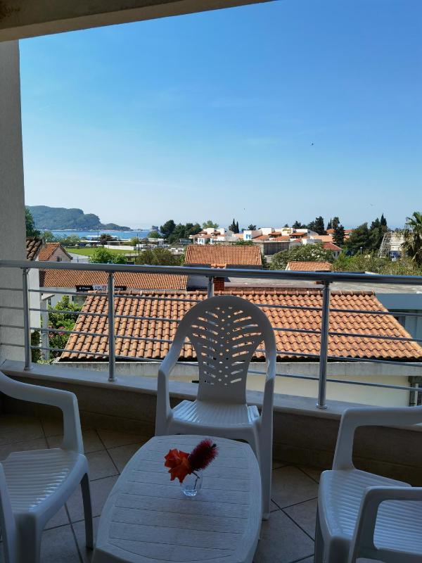 Studio with Sea View image 4