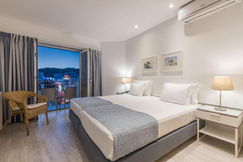 Double or Twin Room with Balcony image 1