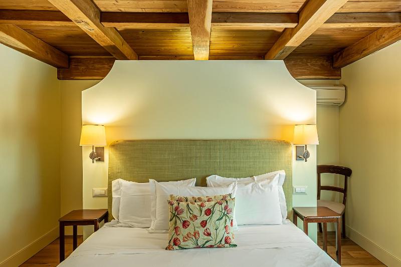 Superior Double Room image 4