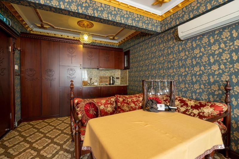 Economy Apartment image 2