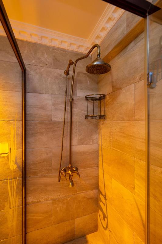 Superior Apartment image 3