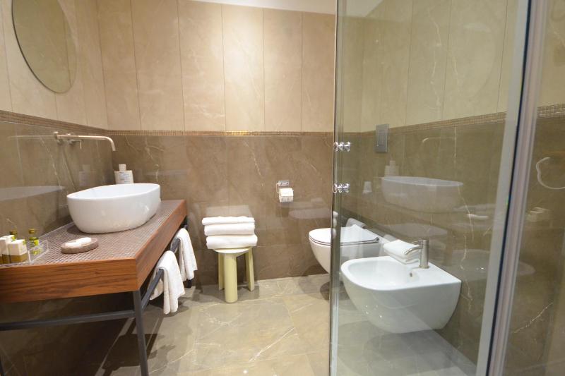 Classic Double or Twin Room image 1