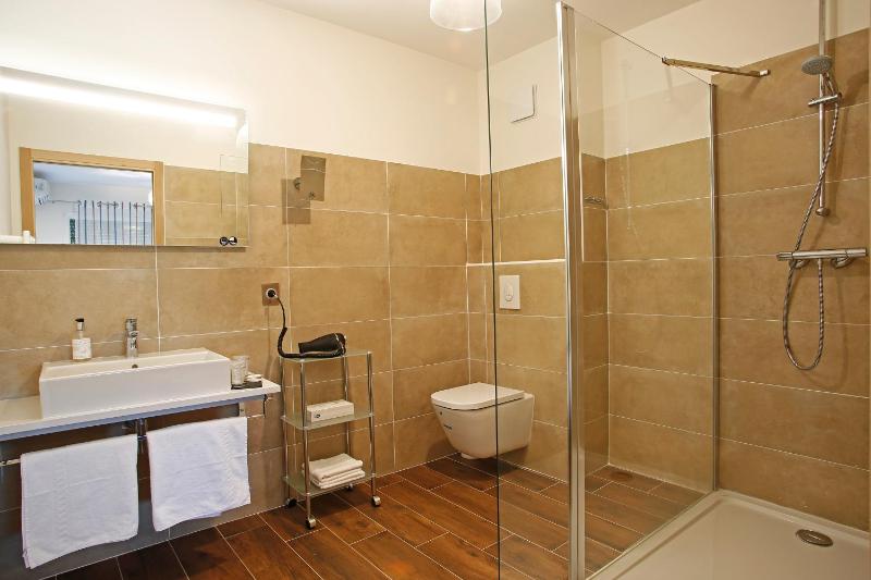 Junior Suite with Sea View image 2