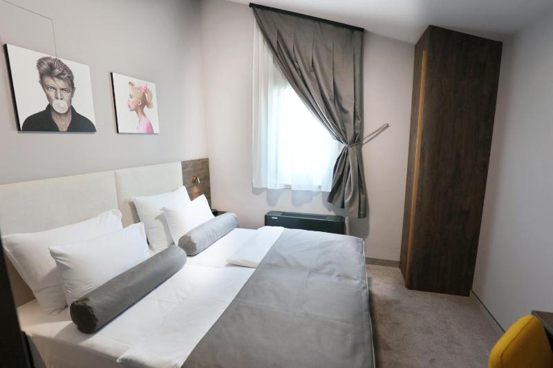 Suite with Mountain View image 2