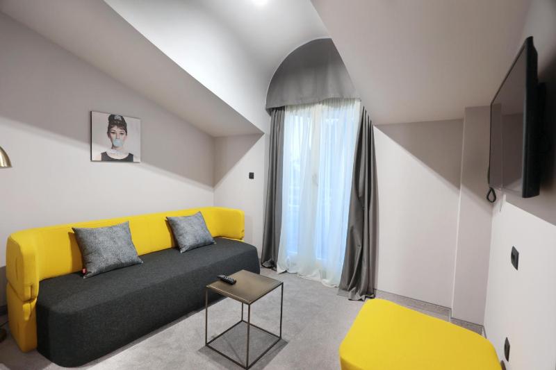 Suite with Sea View image 1