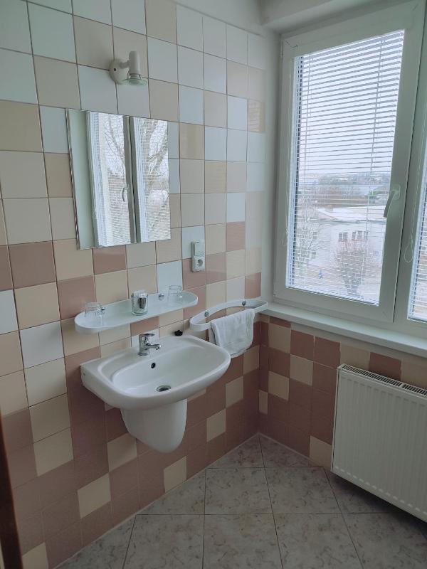 Deluxe Twin Room image 1