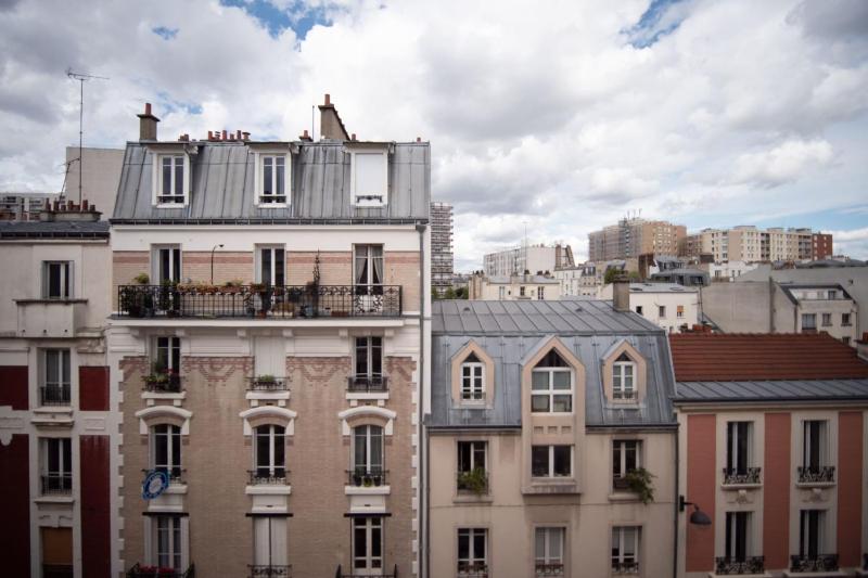 One-Bedroom Apartment image 2