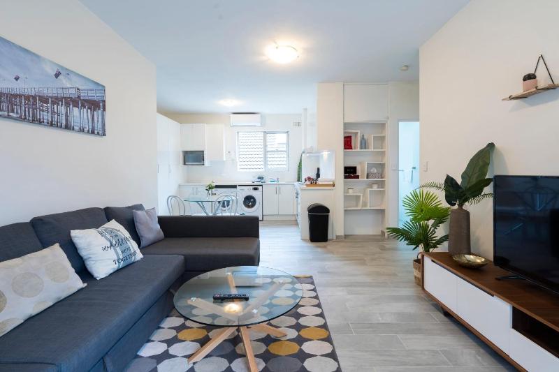 Lotus Stay Manly - Apartment 29C - image 1