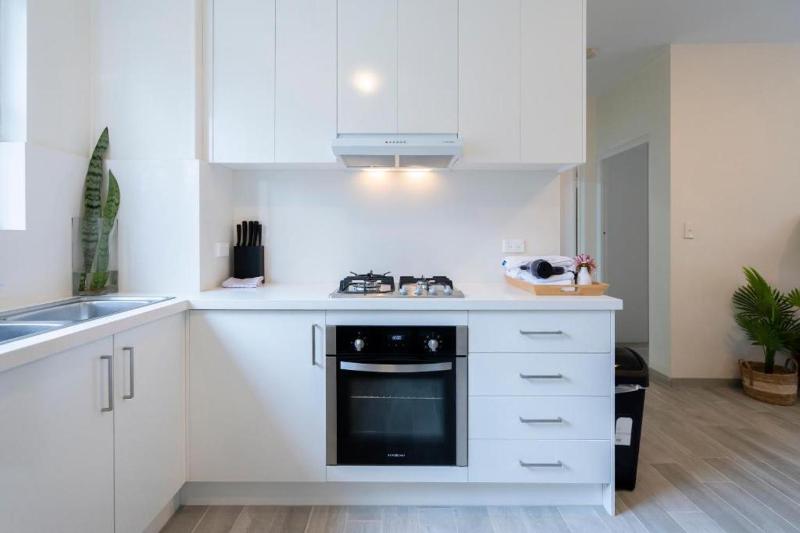 Lotus Stay Manly - Apartment 29C - image 7