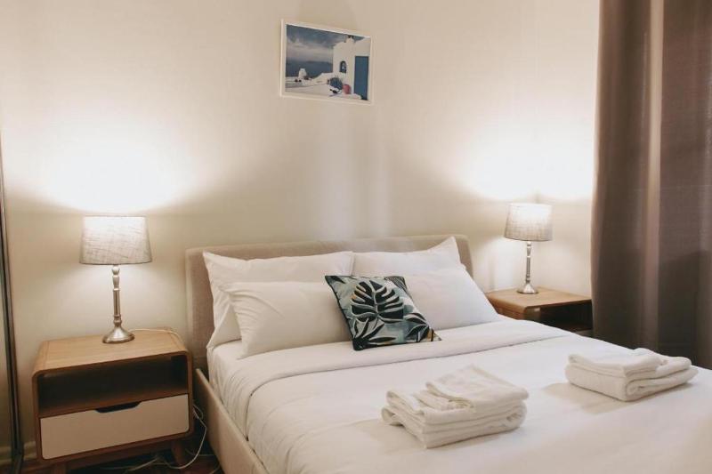 Lotus Stay Manly - Apartment 29C - image 11