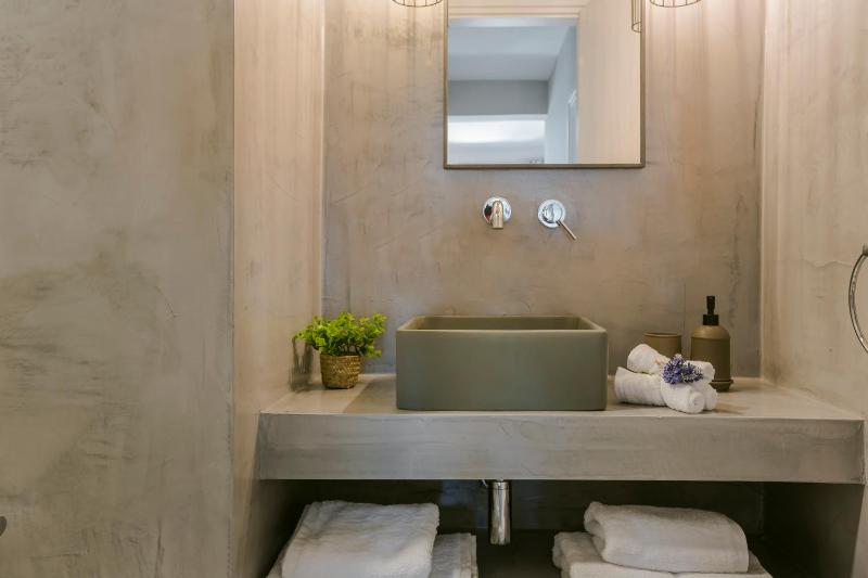 Kappa Suites & Apartments - image 24
