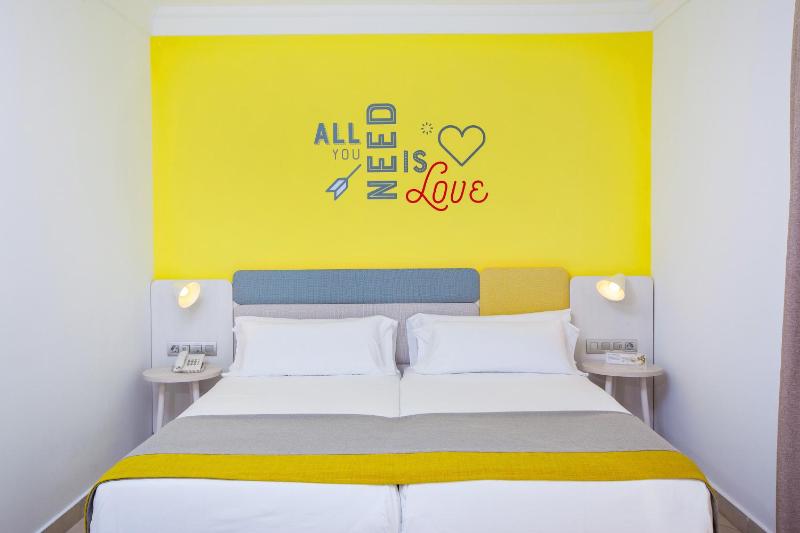 Standard Double Room  image 3