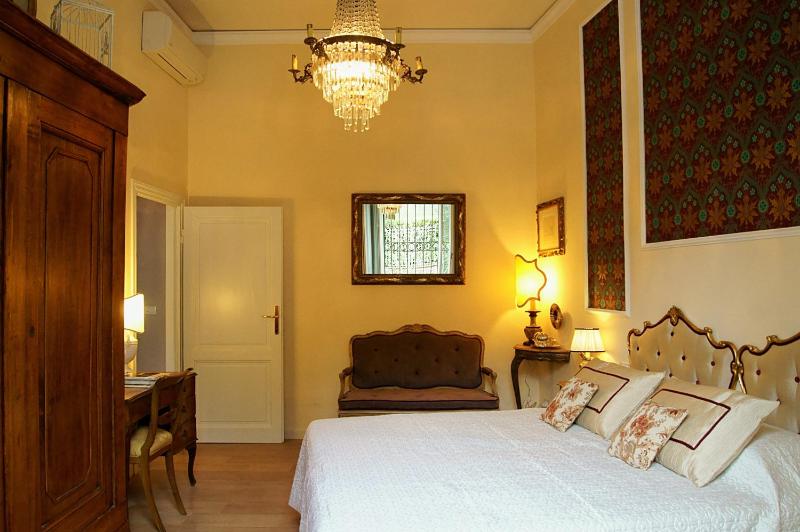 Two-Bedroom Apartment with Private Garden image 4