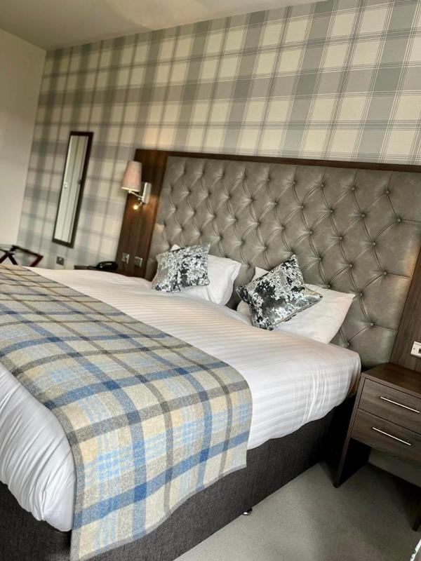 Executive Double or Twin Room image 3