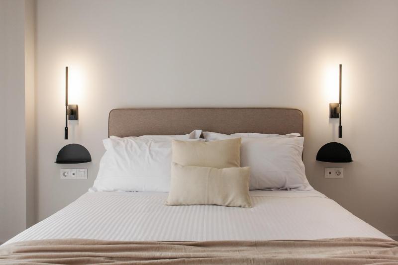 Marvelous 2BR Apartments with balcony by UPSTREET - image 7