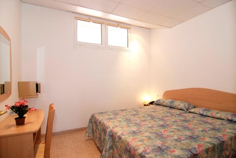 Apartment (4-6 Adults) image 3