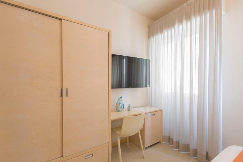 Triple Room image 3