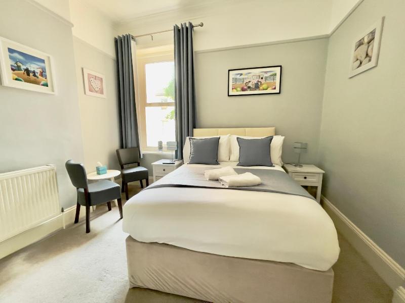 The Hedley Townhouse - image 2