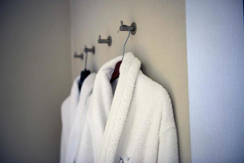 Junior Suite (2 Adults) image 2