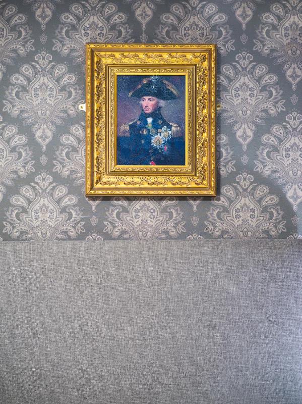 Deluxe King Room image 3