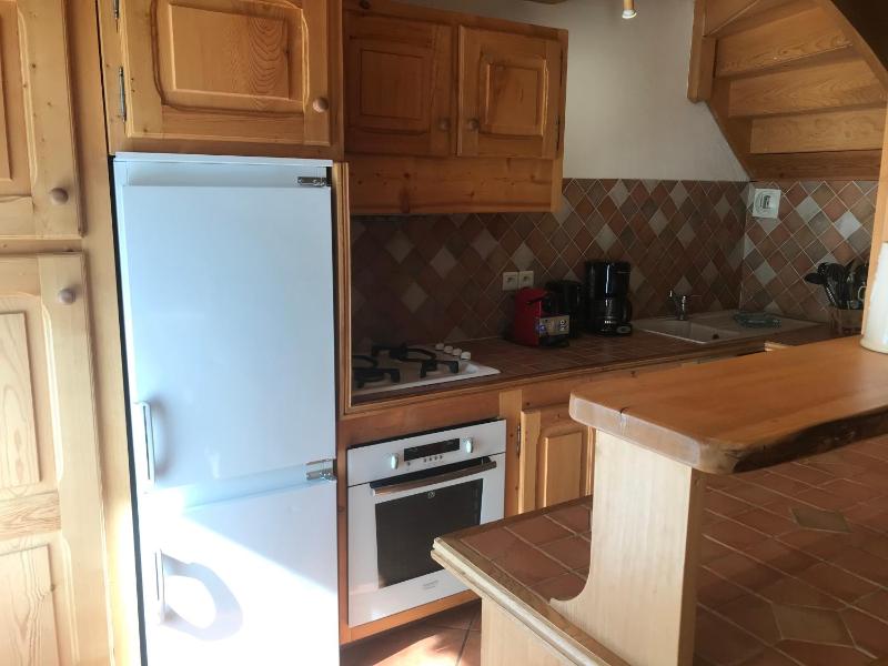 Two-Bedroom Apartment Split - Level with Terrace and Balcony image 4