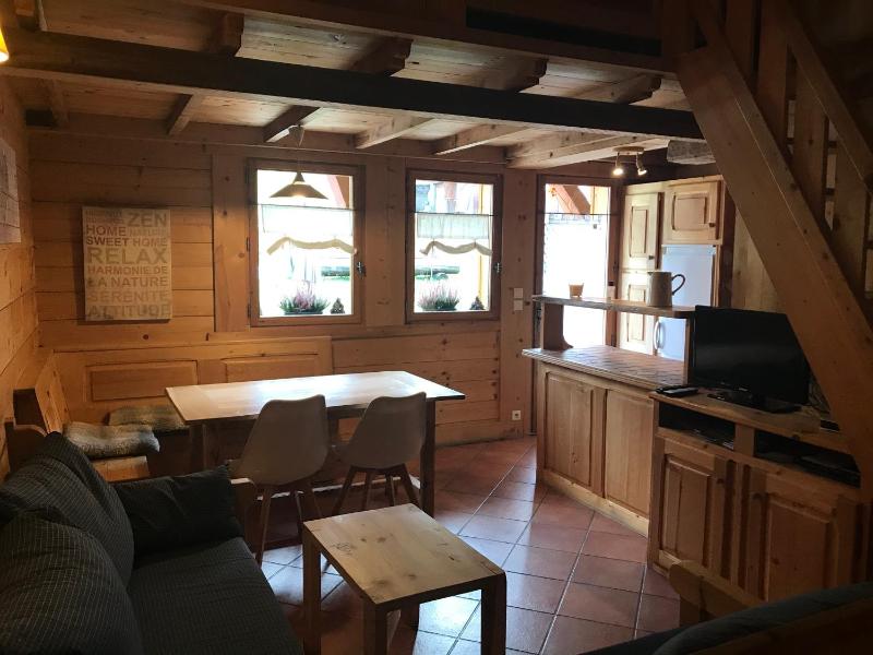 Two-Bedroom Apartment Split - Level with Terrace and Balcony image 2