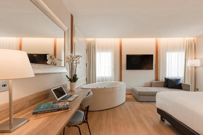 Hotel Boutique Mirlo Barcelona - image 7