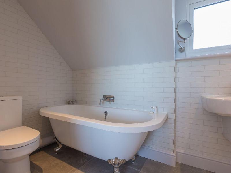 Marchbourne - image 44