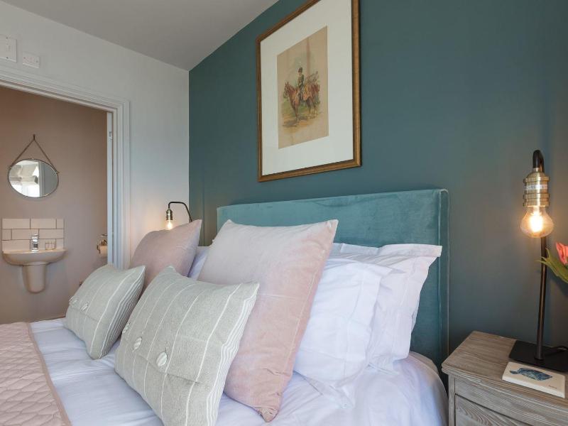 Marchbourne - image 36