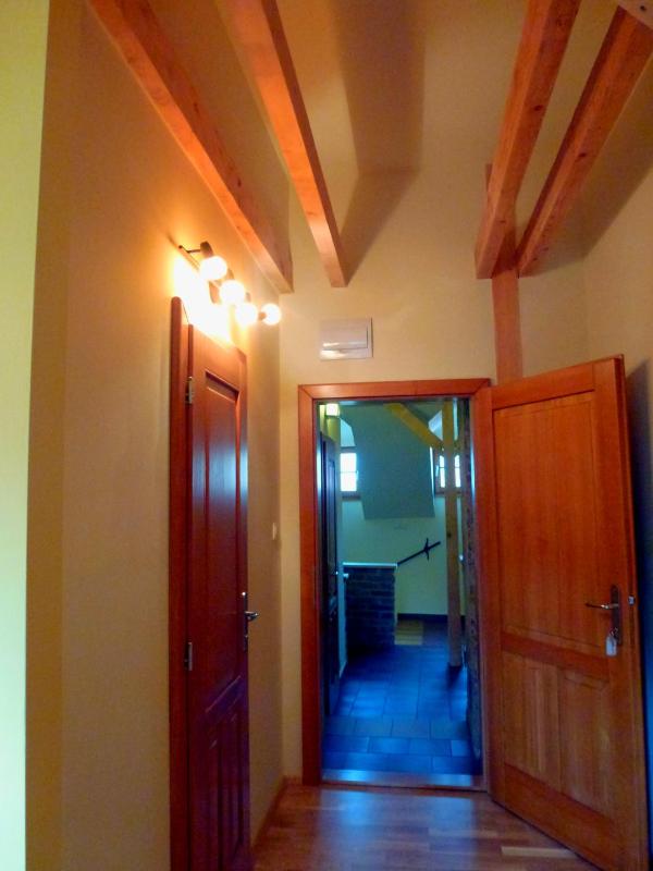 Twin Room image 3