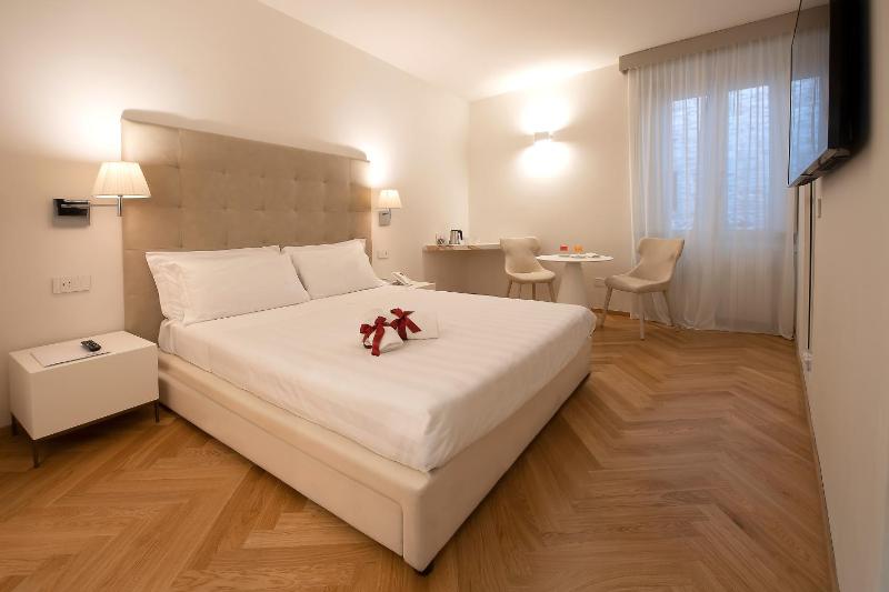Executive Double Room - Annex image 3