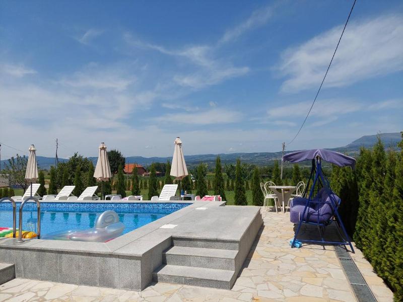 Djokić 2 sa bazenom - image 2