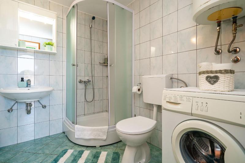 One-Bedroom Apartment with Terrace image 4