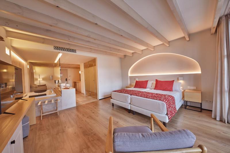 Superior Apartment image 3