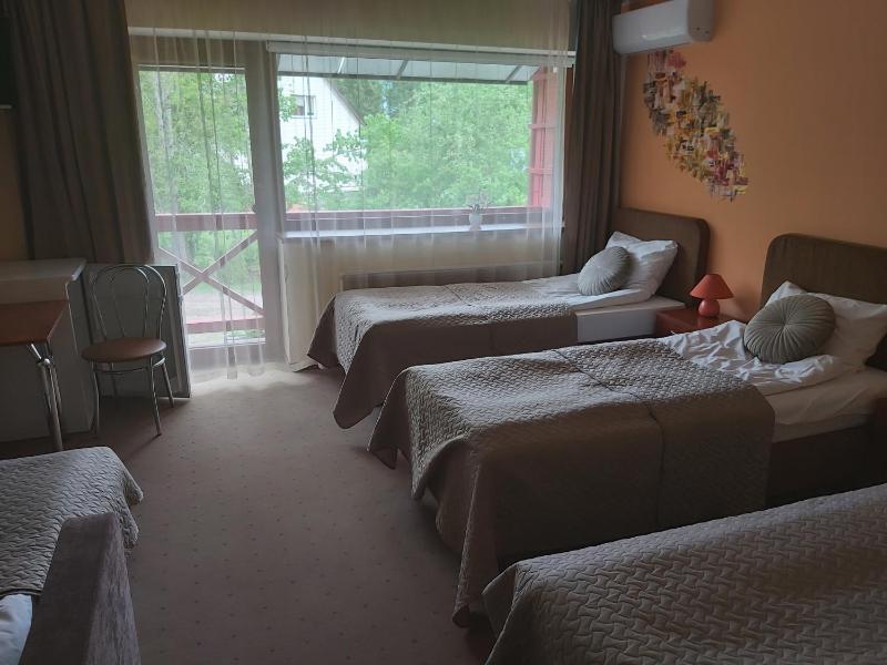 Quadruple Room image 2