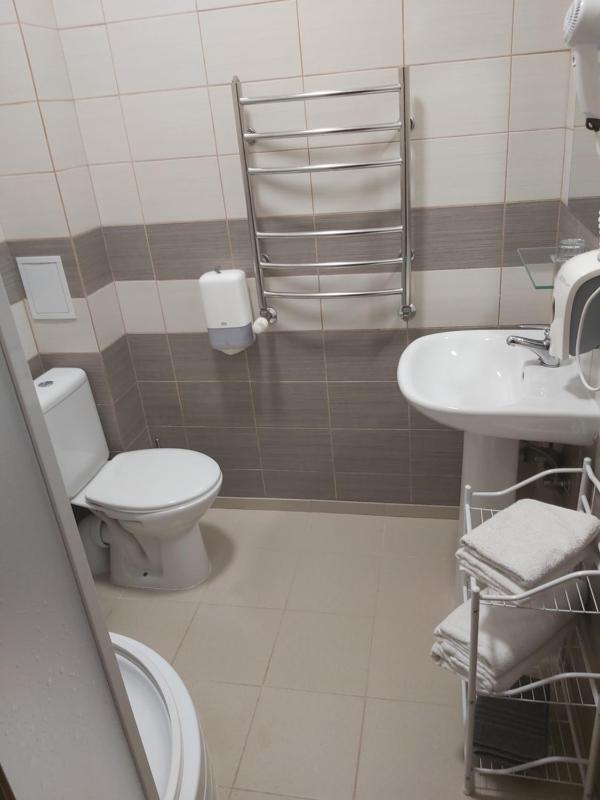 Single Room image 3