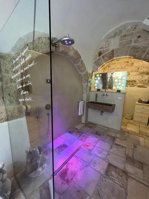 Double Room - Cave Basement image 3
