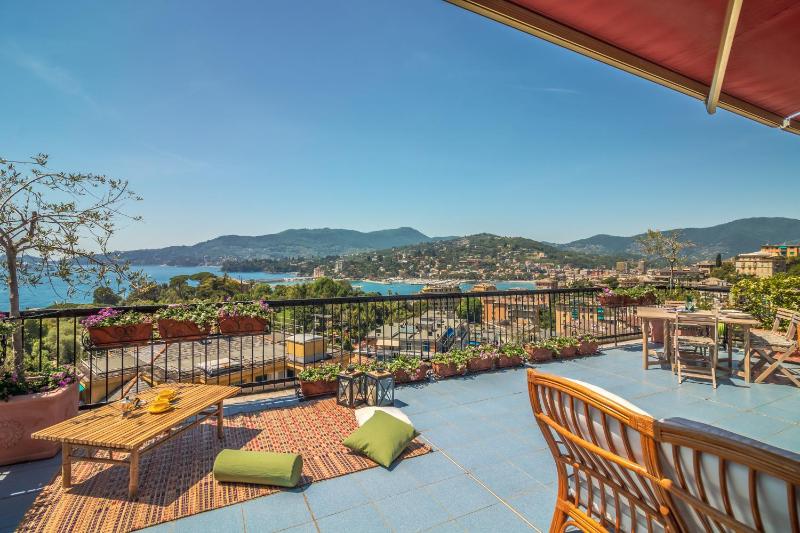 SUPER ATTICO Vista Mare e Ampia Terrazza - image 32
