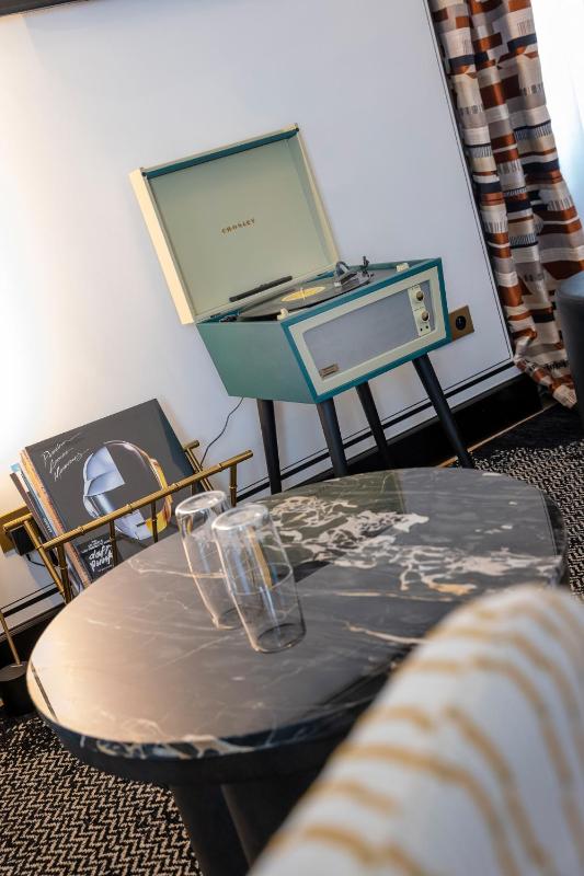  Duplex Suite with Terrace & Sea View image 4