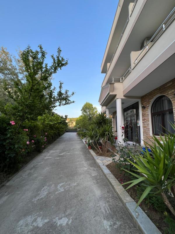 Red Rose Guest House - image 2