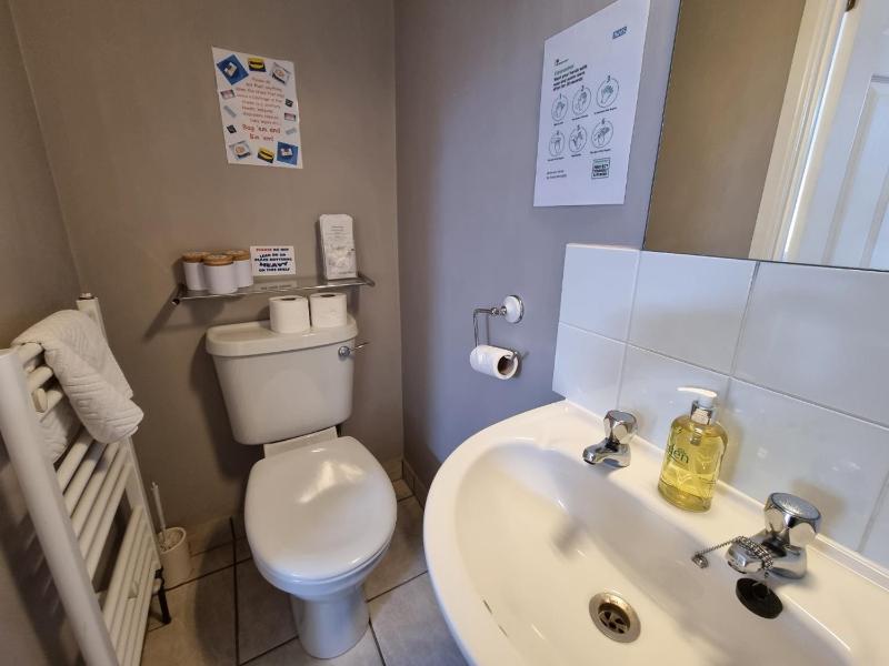 Family Room - Room 8 image 2