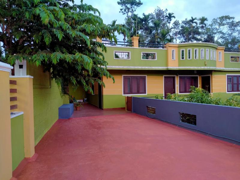 Green Villa - image 12