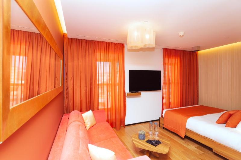 Bohemia Suites & Spa - Adults Only - image 3