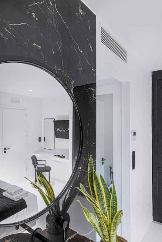 Cave pool - Two Bedroom Suite image 2