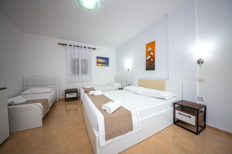 Quadruple Room with Balcony image 1