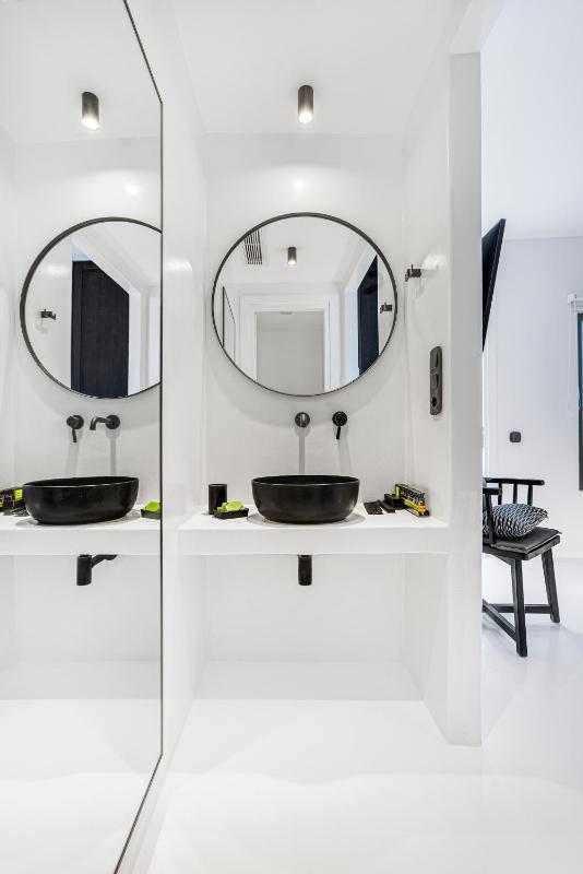 Premium Two-Bedroom Suite with Private Pool image 3