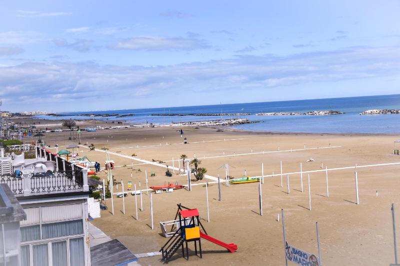 Hotel Suprem sul Mare - image 26