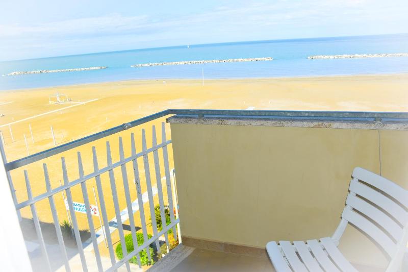 Hotel Suprem sul Mare - image 30