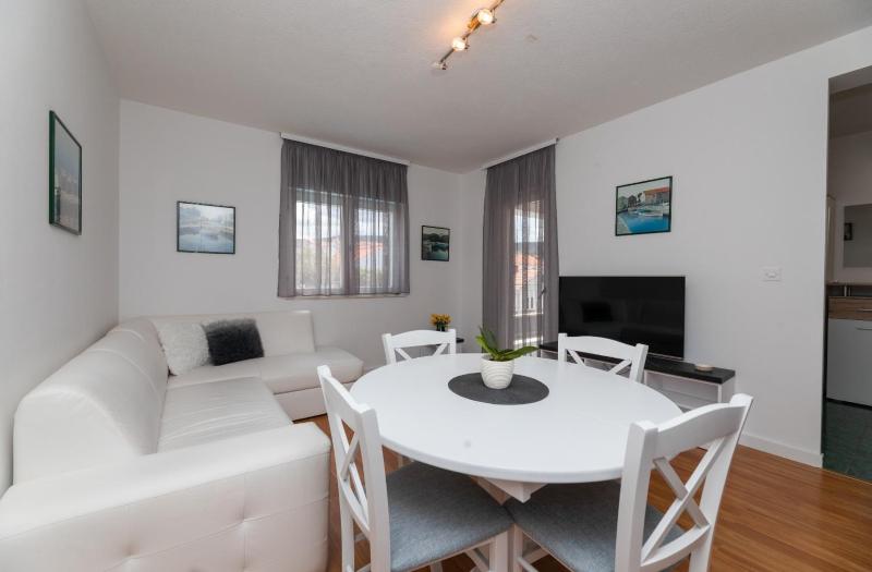 Apartment in Supetar with sea view terrace air conditioning W-LAN 3553-1 - image 31